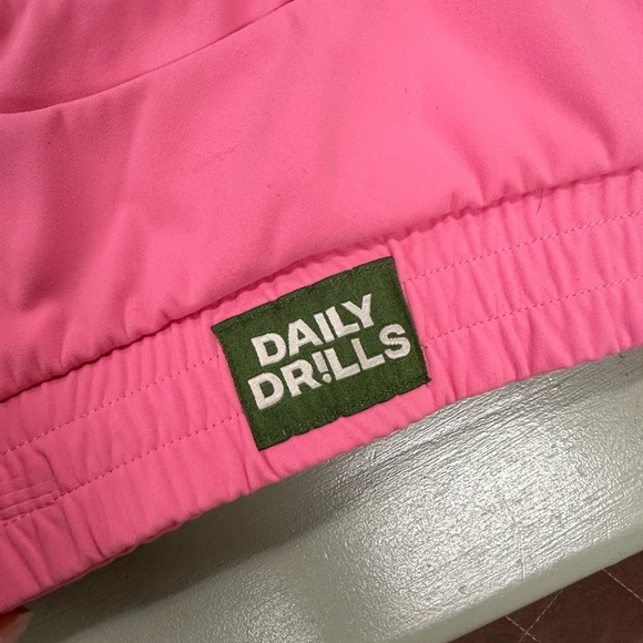 Daily Drills hot pink sports bra - Picture 4 of 4